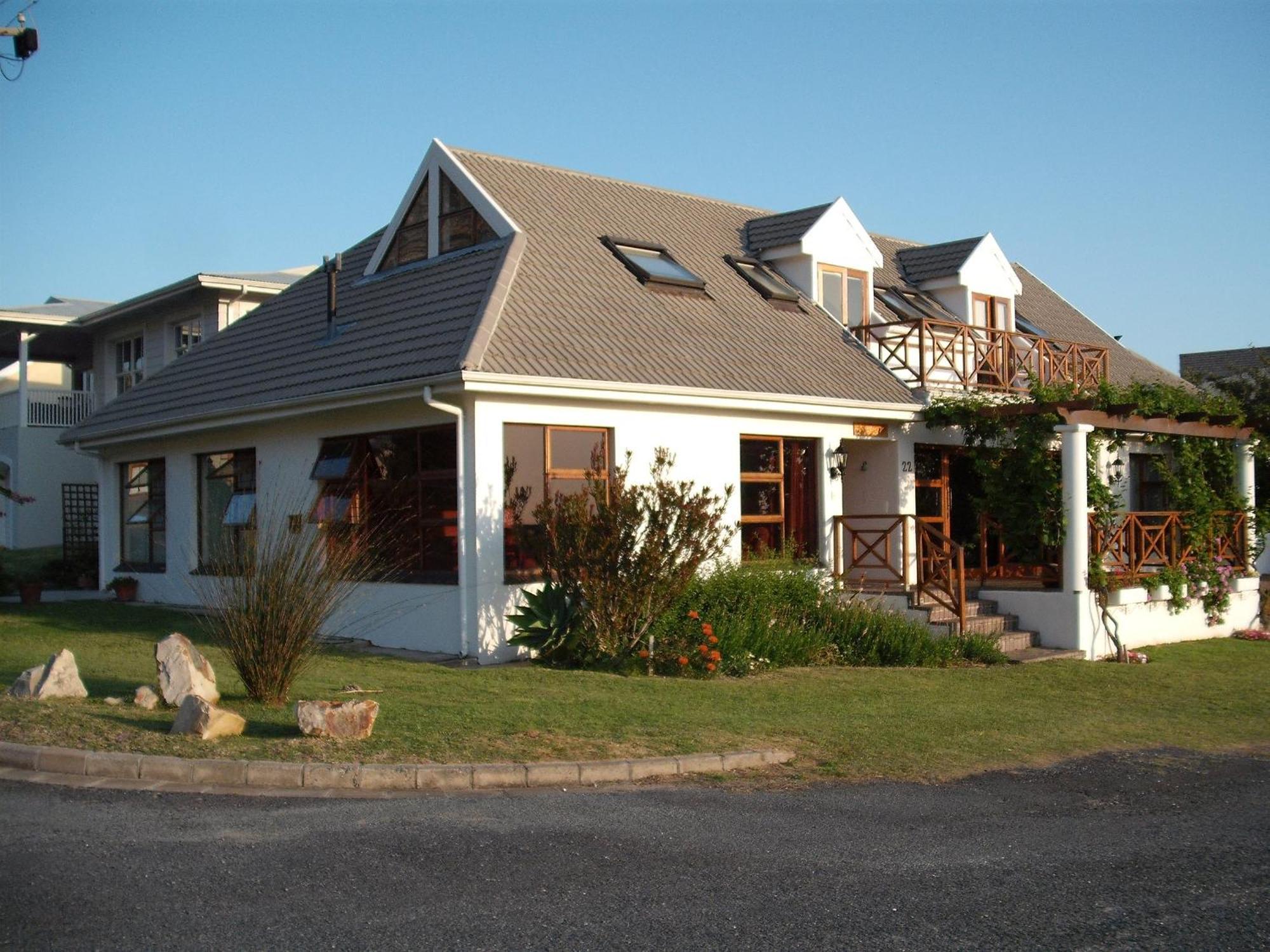 Hermanus At Rikis Self Catering Appartement Buitenkant foto